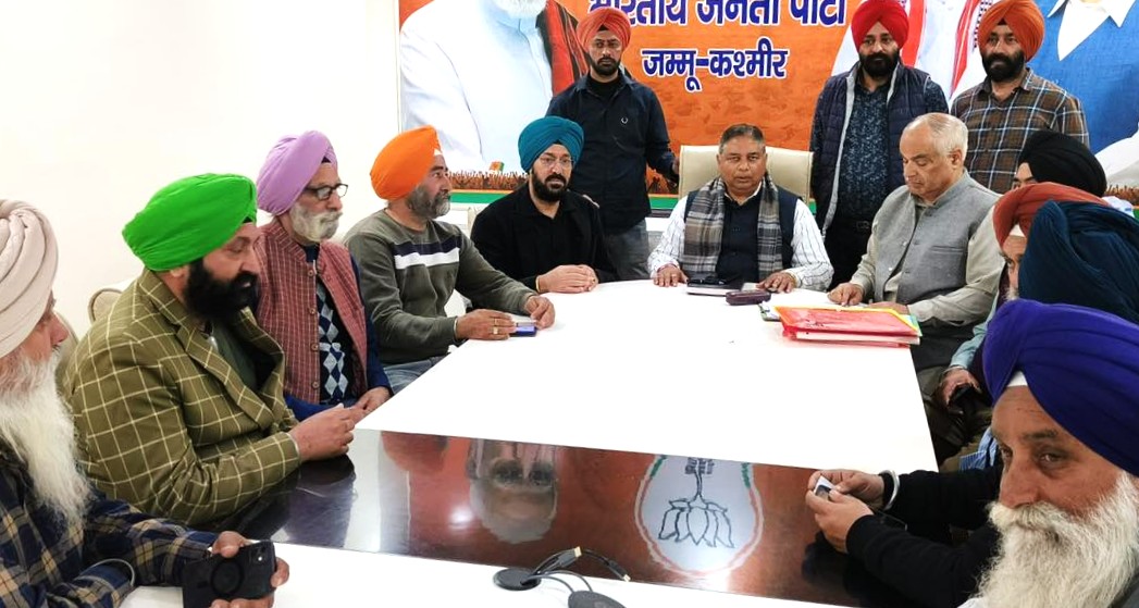 'Modi govt ensured due recognition of Sikh community’s contributions: Sat Sharma  Gurdwara Parbandhak Committee calls upon Sat Sharma, Ashok Koul'